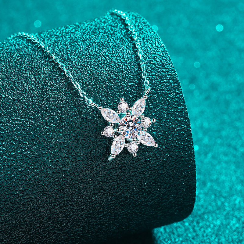 Moissanite Necklaces in 925 Sterling Silver 0.5ct
