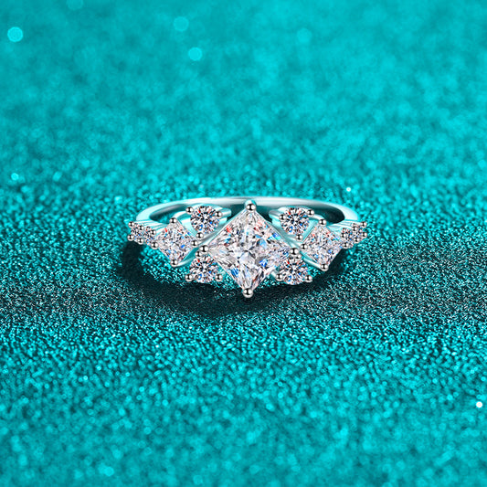 Princess cut Moissanite Ring in 925 Sterling Silver 1ct