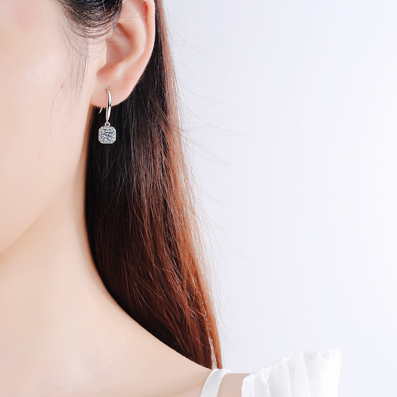 Round cut Moissanite Earrings in 925 Sterling Silver 1ct