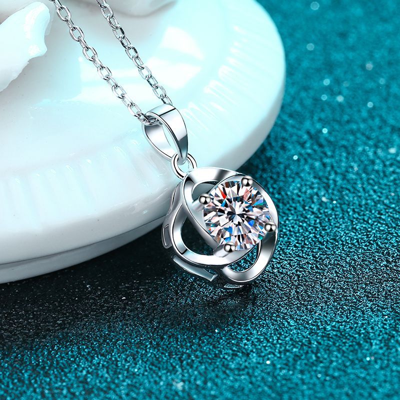 Moissanite Necklaces in 925 Sterling Silver 1ct