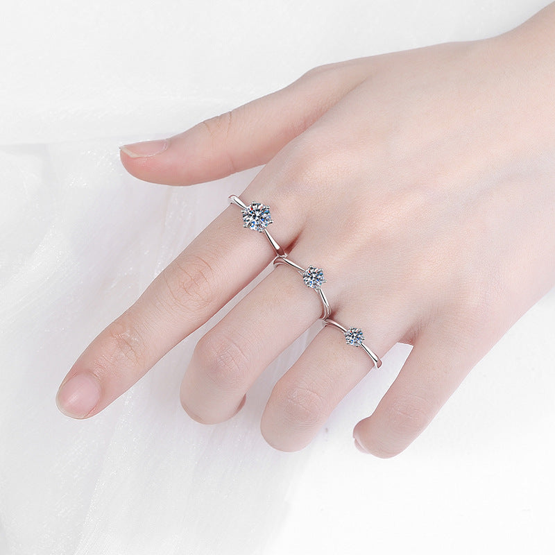 Round cut Moissanite Ring in 925 Sterling Silver 0.3ct 0.5ct 1ct 2ct