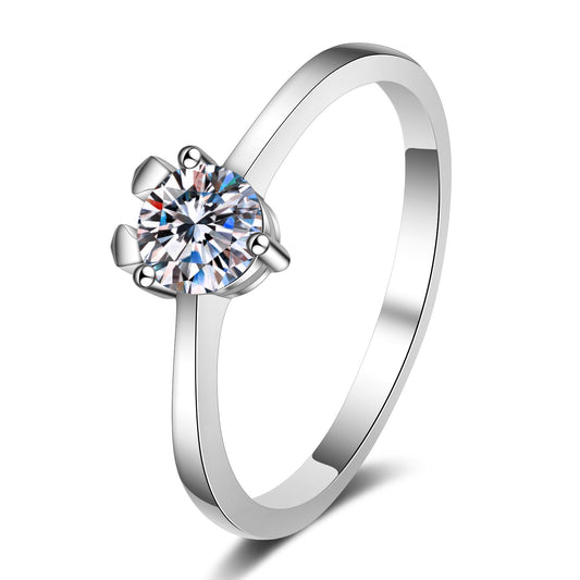 Round cut Moissanite Ring in 925 Sterling Silver 0.5ct