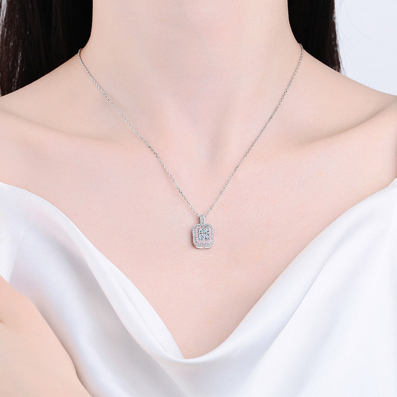 Moissanite Necklaces in 925 Sterling Silver 1ct