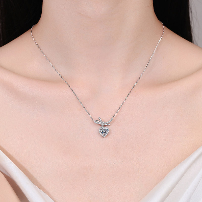 Moissanite Necklaces in 925 Sterling Silver 1ct
