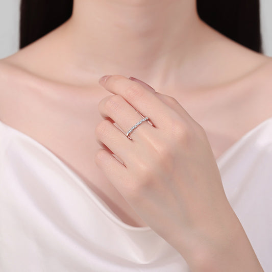 Moissanite Ring in 925 Sterling Silver