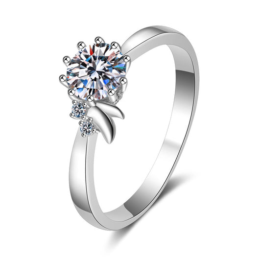Round cut Moissanite Ring in 925 Sterling Silver 0.8ct