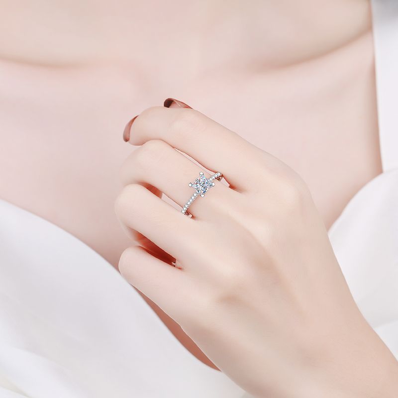 Princess cut Moissanite Ring in 925 Sterling Silver 1ct 2ct