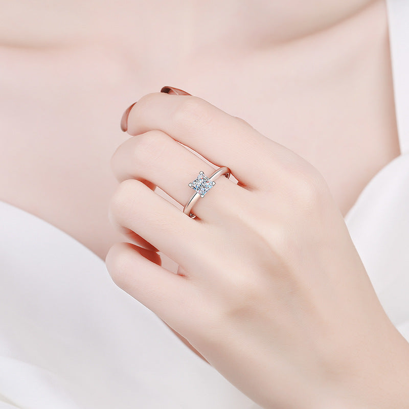 Princess cut Moissanite Ring in 925 Sterling Silver 1ct 2ct