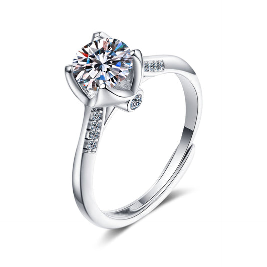 Round cut Moissanite Ring in 925 Sterling Silver 1ct