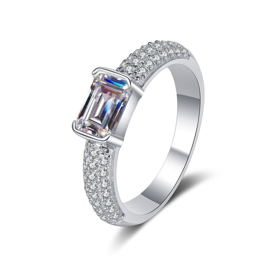 Emeralds cut Moissanite Ring in 925 Sterling Silver 1ct