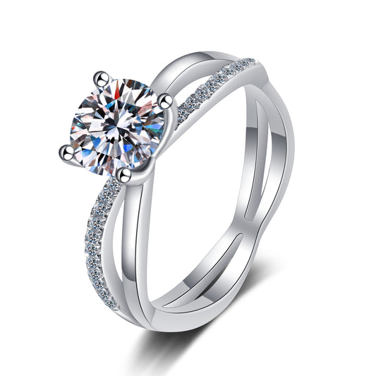 Round cut Moissanite Ring in 925 Sterling Silver 1ct