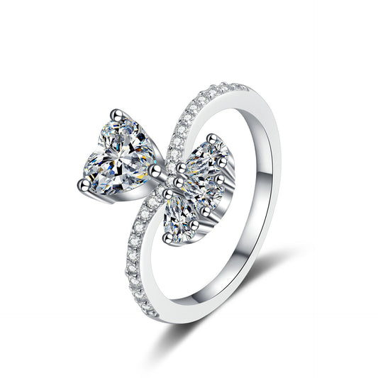 Heart cut Moissanite Ring in 925 Sterling Silver 1ct
