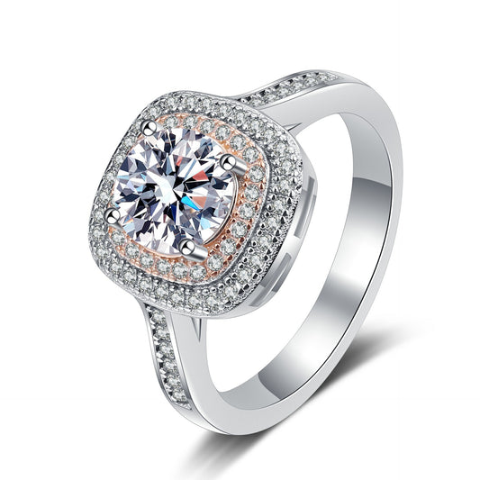 Round cut Moissanite Ring in 925 Sterling Silver 1ct