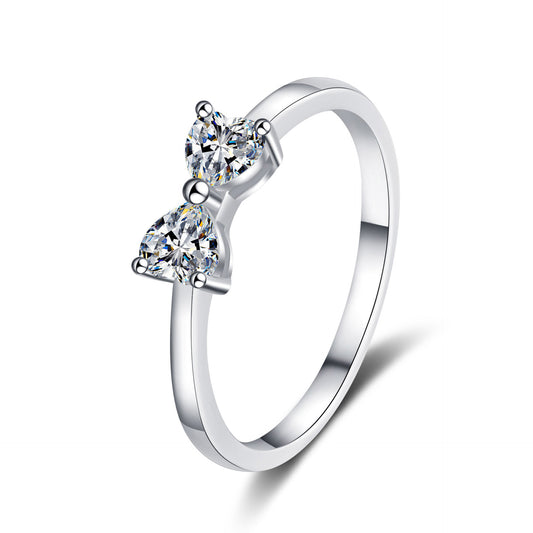 Heart cut Moissanite Ring in 925 Sterling Silver 0.6ct
