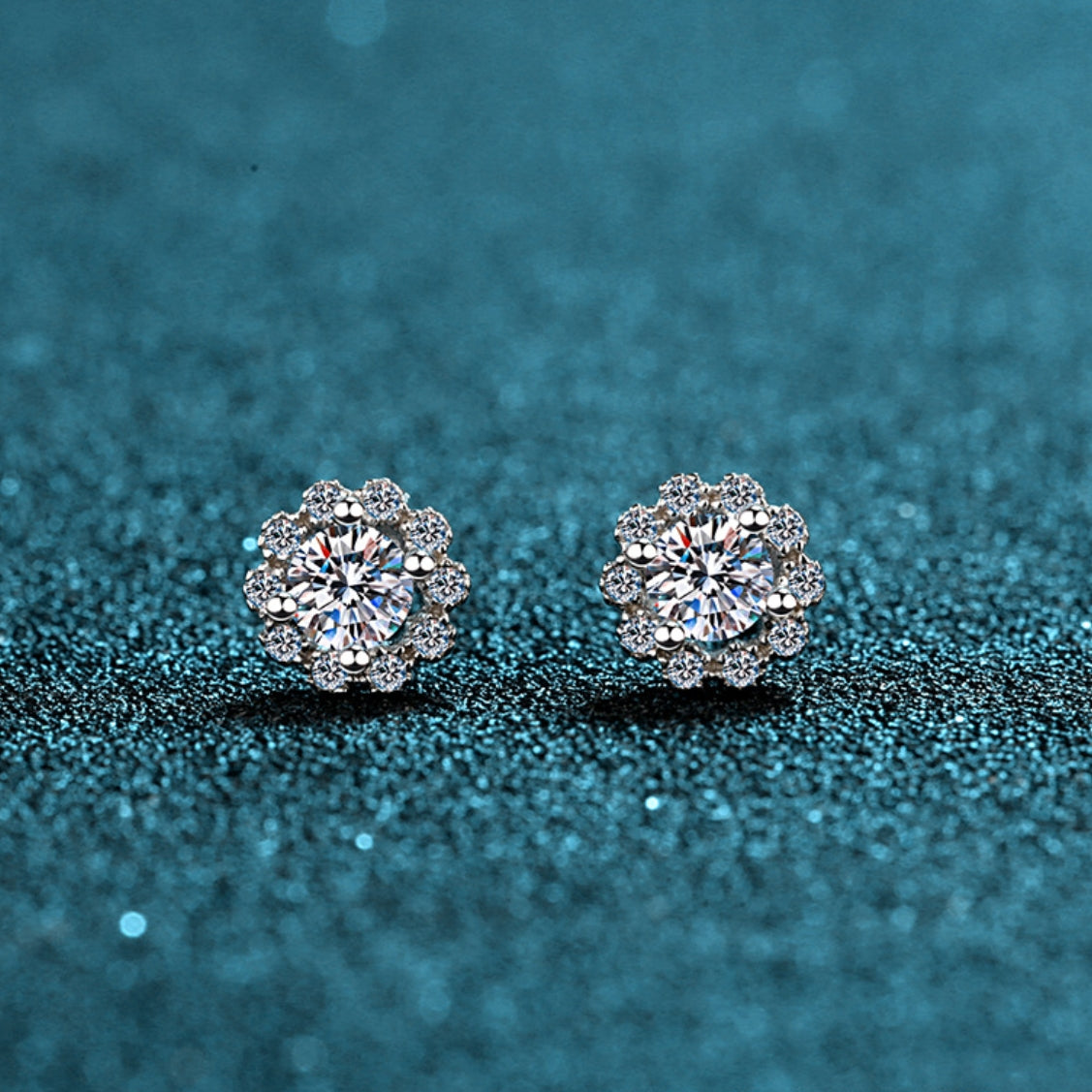 Round cut Moissanite Earrings in 925 Sterling Silver 0.6ct 1ct