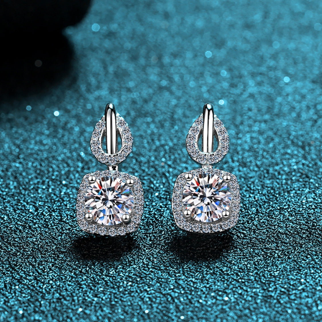 Round cut Moissanite Earrings in 925 Sterling Silver 1.6ct