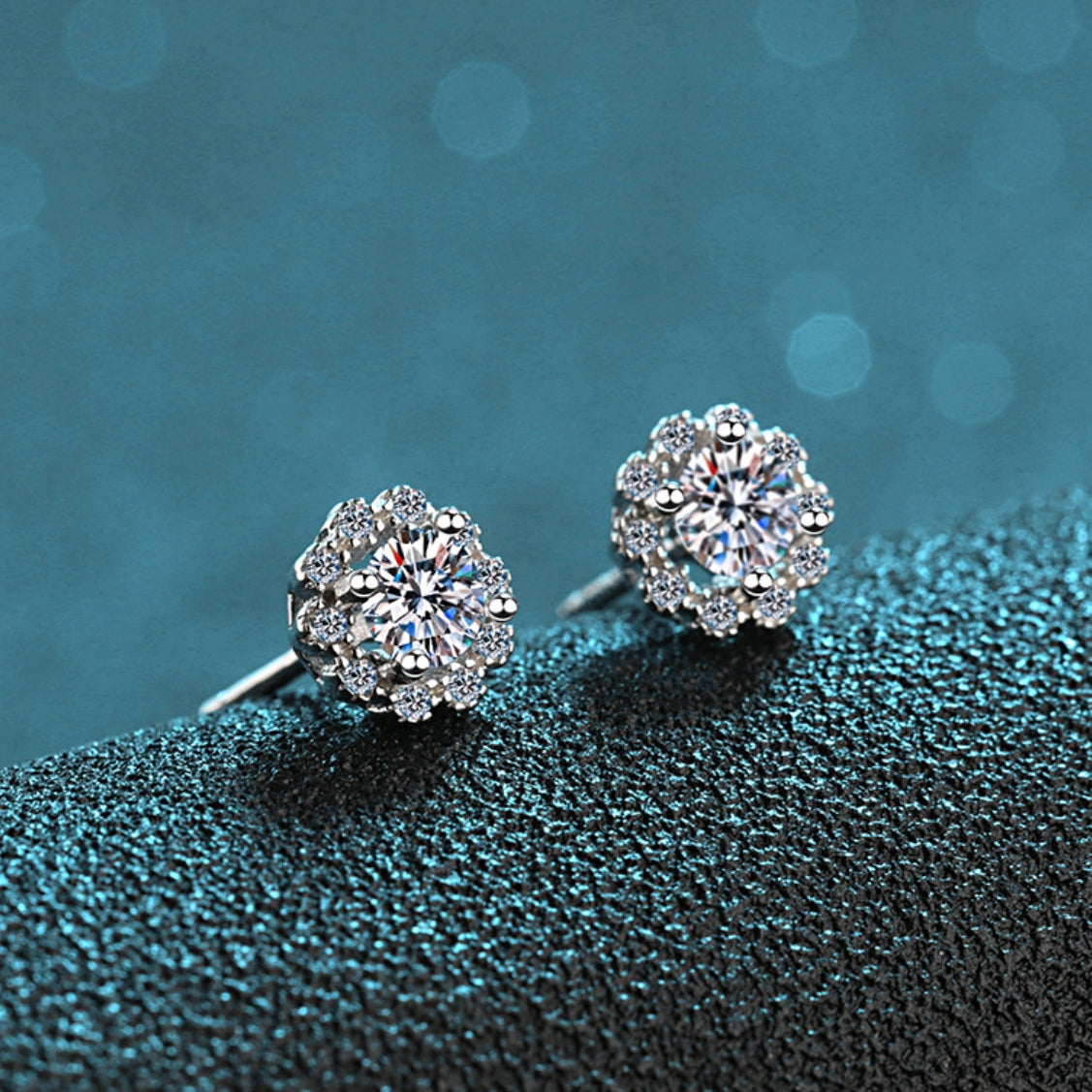 Round cut Moissanite Earrings in 925 Sterling Silver 0.6ct 1ct
