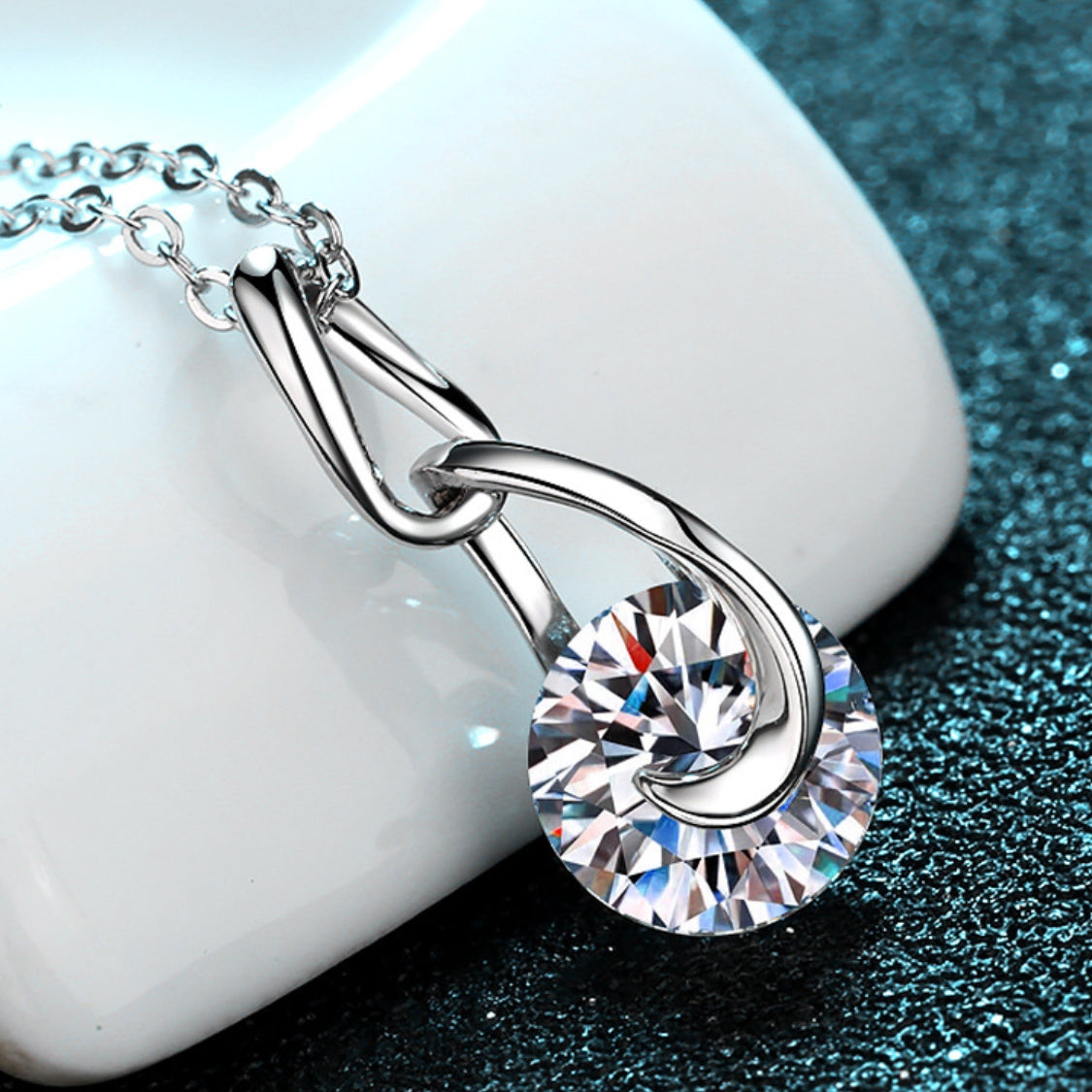 Moissanite Necklaces in 925 Sterling Silver 2ct