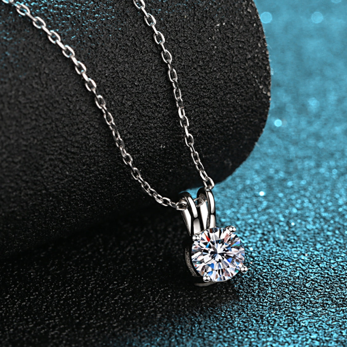 Moissanite Necklaces in 925 Sterling Silver 0.8ct