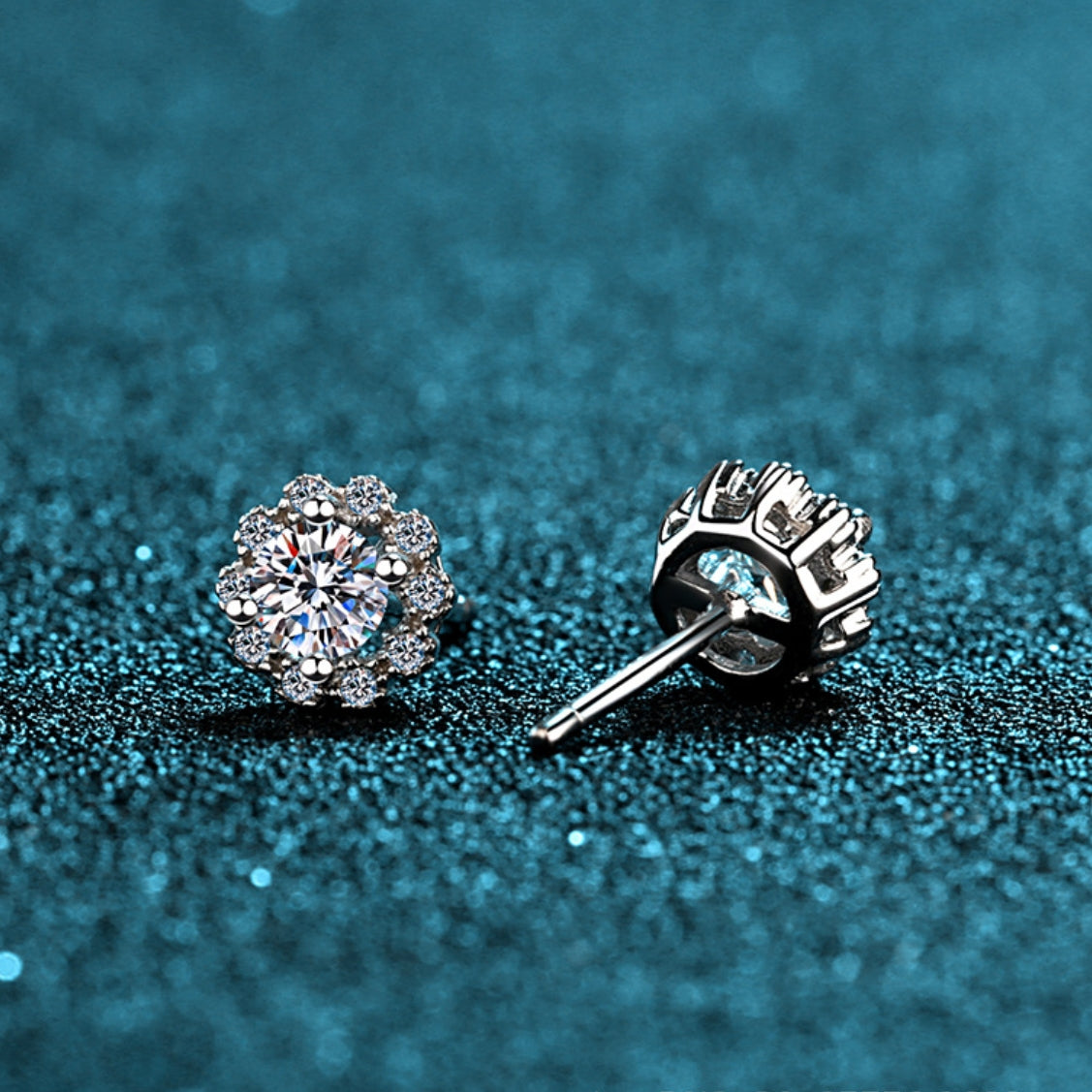 Round cut Moissanite Earrings in 925 Sterling Silver 0.6ct 1ct